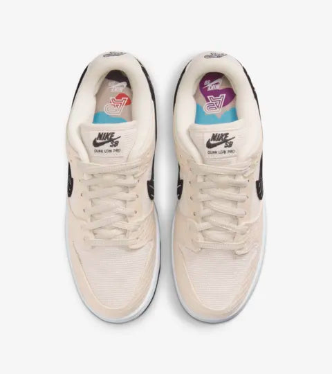 SB Dunk Albino & Preto