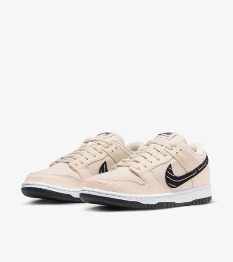 SB Dunk Albino & Preto